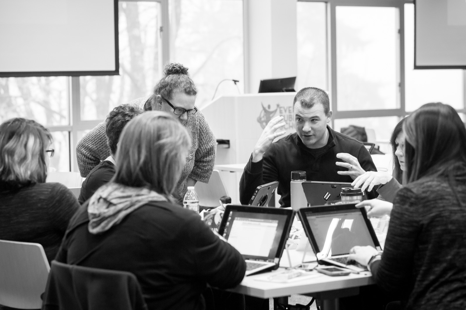 Jeff Utecht facilitating a leadership discussion with educators around a table